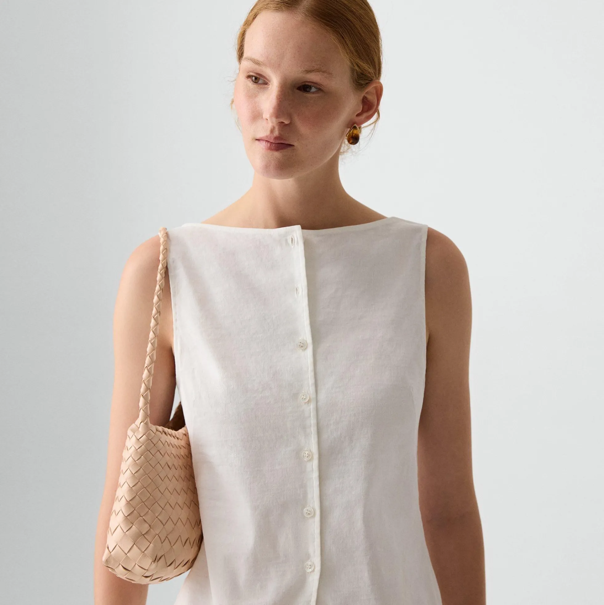 Boatneck Cutaway Top in Good Linen