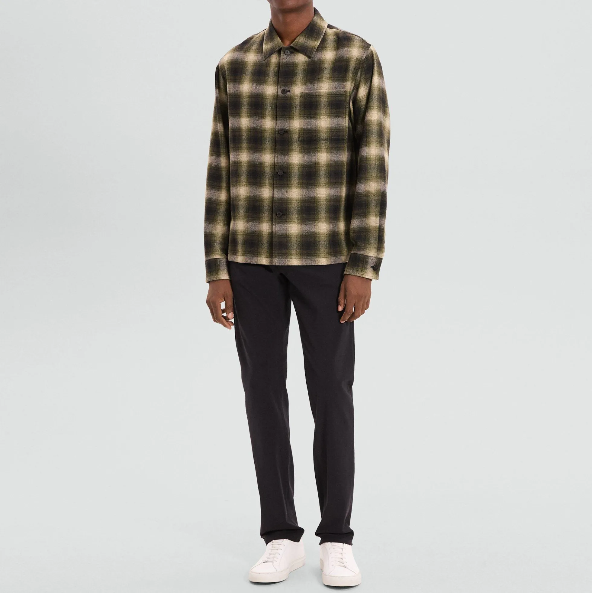 Button-Up Shirt in Jesi Wool