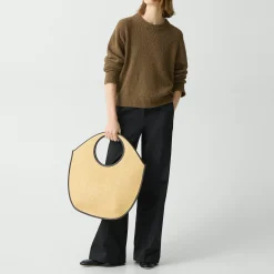 Circle Tote Bag in Raffia