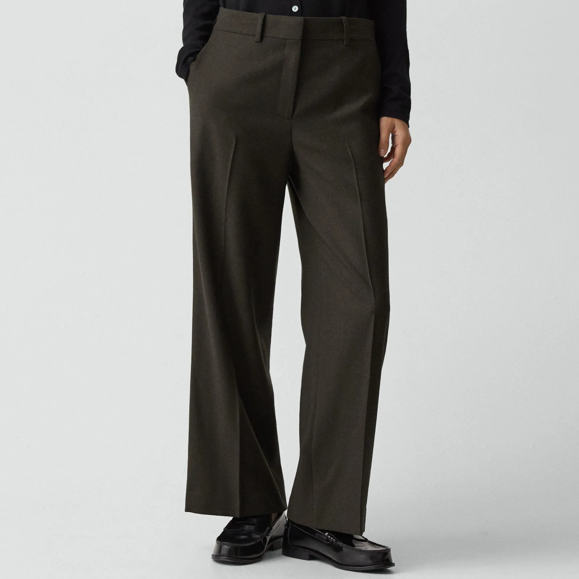 Classic Straight Pant in Sleek Flannel