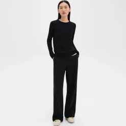Crewneck Sweater in Feather Cashmere