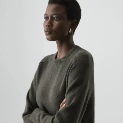 Cropped Crewneck Sweater in Cashmere