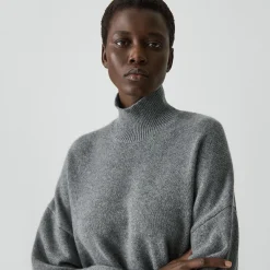 Cropped Turtleneck in Cashmere