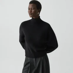 Cropped Turtleneck in Cashmere