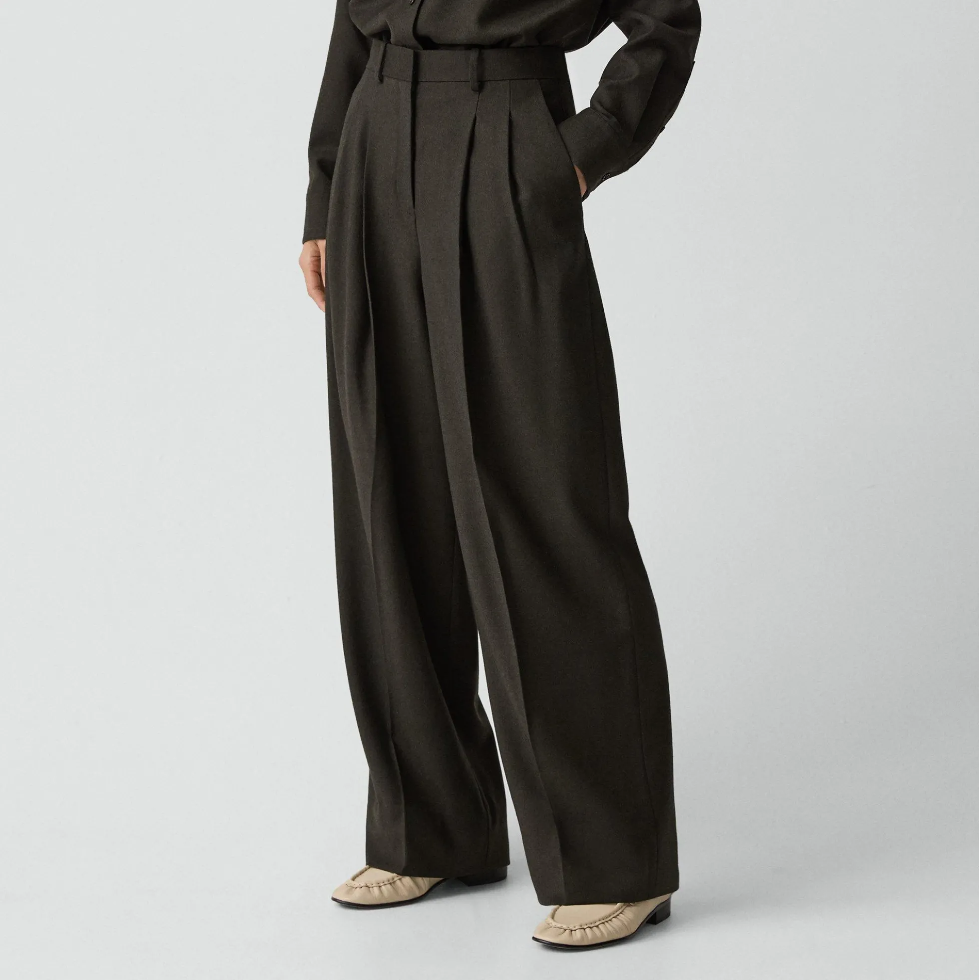 Double Pleat Pant, 33'' in Sleek Flannel