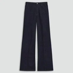 Fluid Flare Jean in Essential Denim