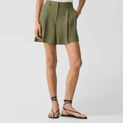 Fluid Pleat Short in Washed Twill