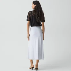 Fluid Pull-On Skirt in Washed Twill