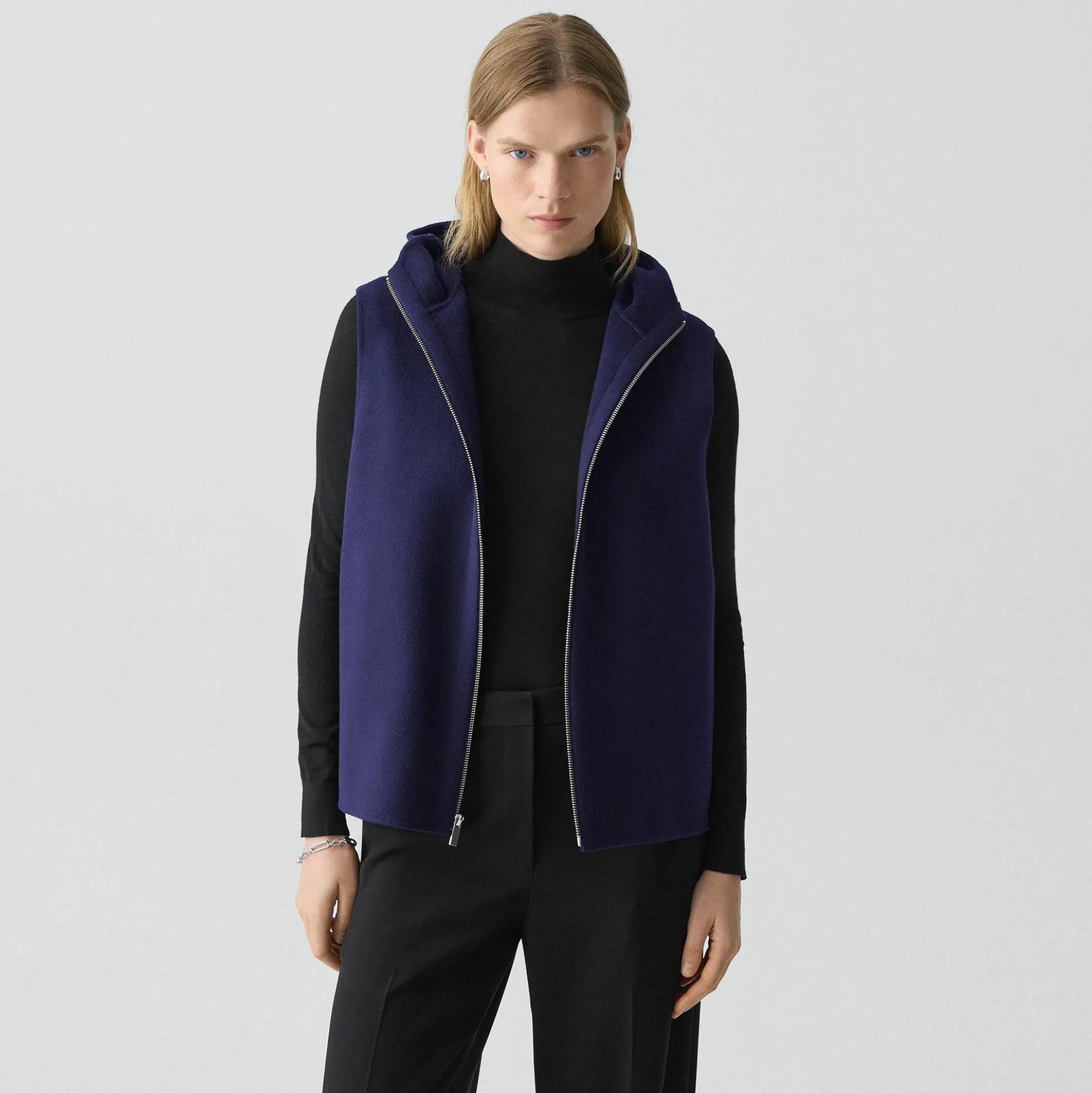 Hooded Vest in Double-Face Wool-Cashmere