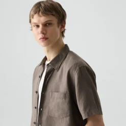 Irving Short-Sleeve Shirt in Relaxed Linen