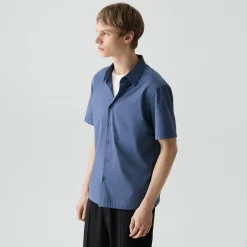 Irving Short-Sleeve Shirt in Structure Knit