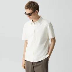 Irving Short-Sleeve Shirt in Structure Knit