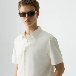 Irving Short-Sleeve Shirt in Structure Knit
