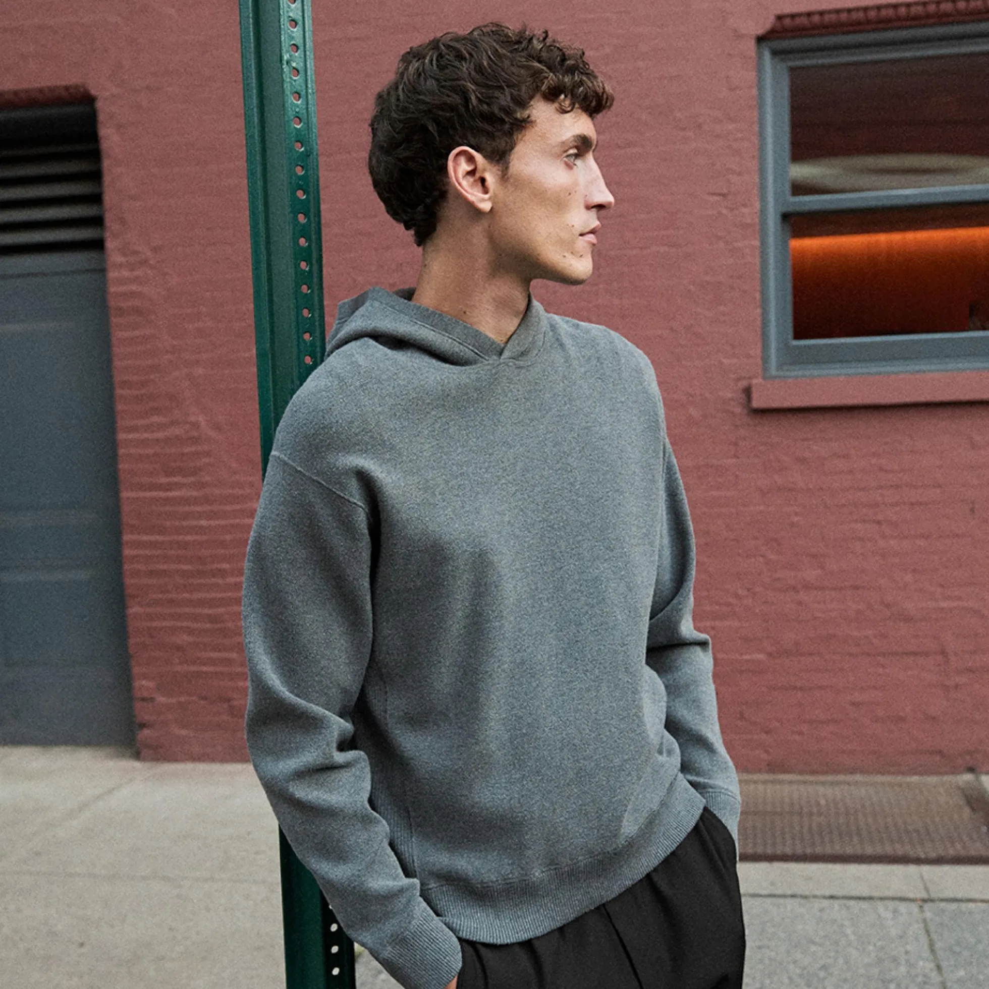 Relaxed Hoodie in Light Bilen