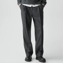 Relaxed Pleat Pant in Cashmere-Blend Flannel