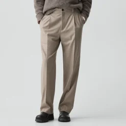 Relaxed Pleat Pant in Cashmere-Blend Flannel