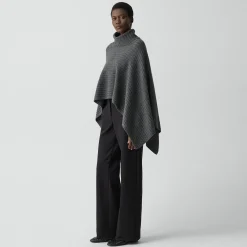 Ribbed Poncho in Astor Wool
