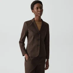Shrunken Three-Button Blazer in Good Linen