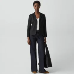 Shrunken Three-Button Blazer in Good Linen