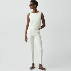 Sleeveless Boatneck Top in Good Linen