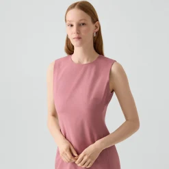Sleeveless Fitted Dress in Good Wool