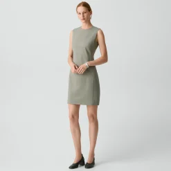 Sleeveless Fitted Dress in Wool Gabardine