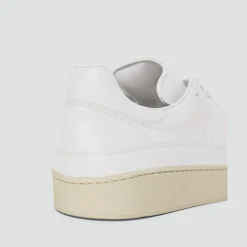 Sneaker in Leather