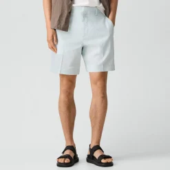 Standard Short in Good Linen