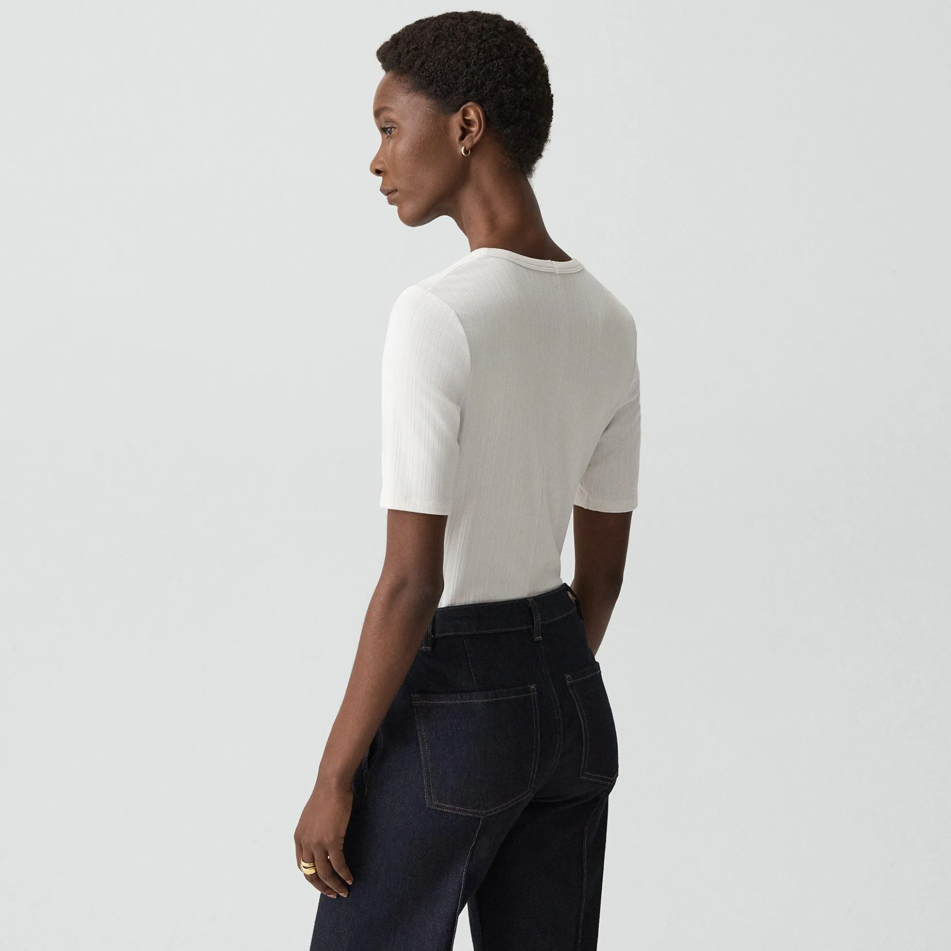 U-Neck Tee in Stretch Rib