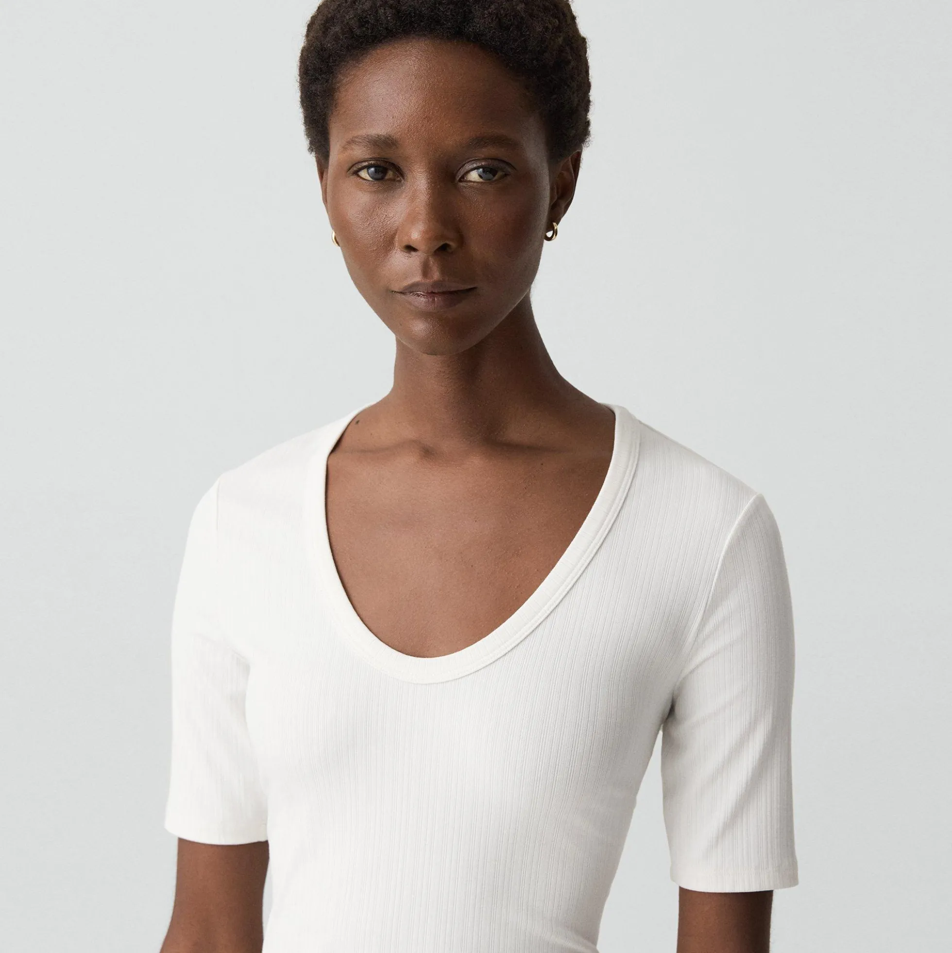 U-Neck Tee in Stretch Rib