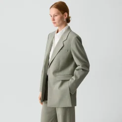 Vented Blazer in Wool Gabardine