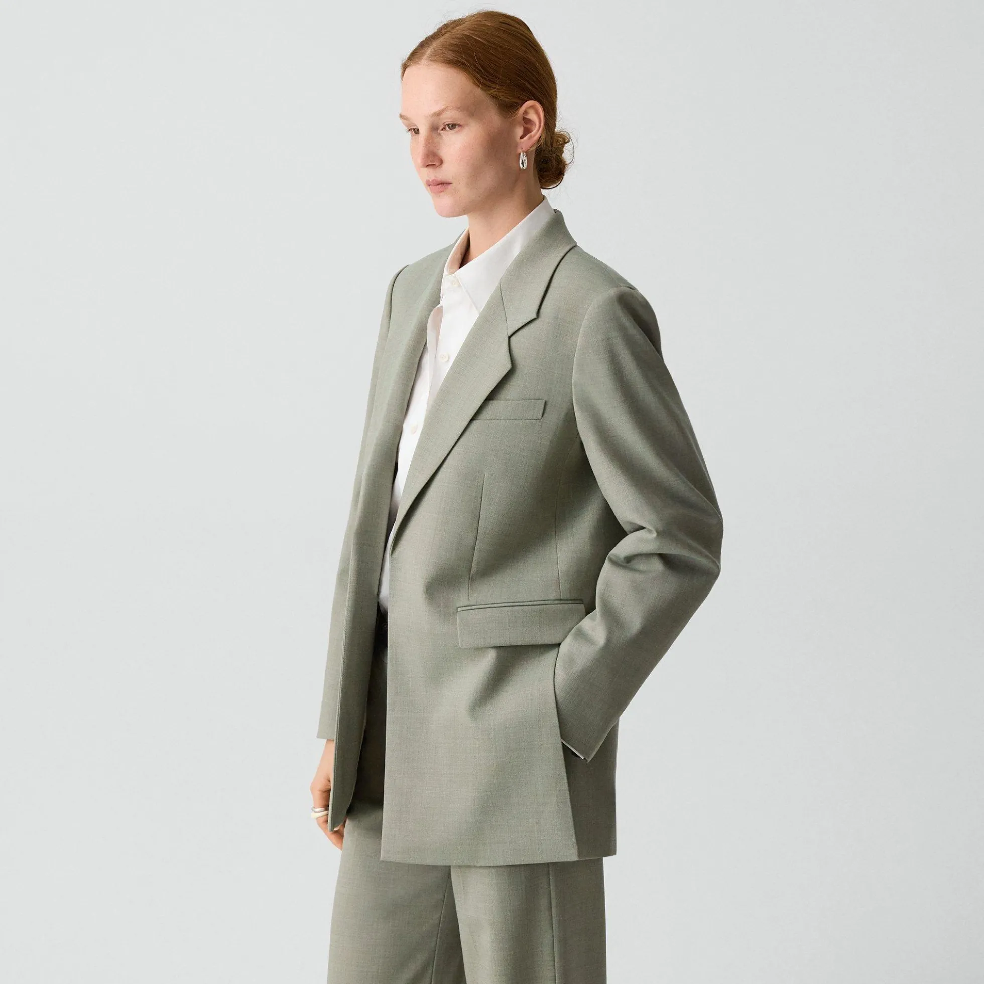 Vented Blazer in Wool Gabardine
