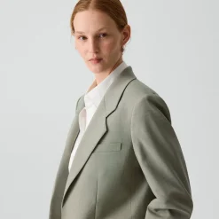 Vented Blazer in Wool Gabardine