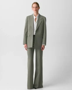 Vented Blazer in Wool Gabardine