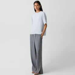 Vented Pull-On Pant in Fluid Linen