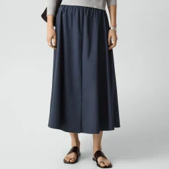 Vented Skirt in Relaxed Poplin