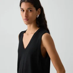 V-Neck Tank Top in Regal Wool