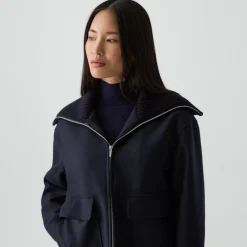 Wing Collar Jacket in Circle Wool