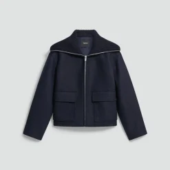 Wing Collar Jacket in Circle Wool