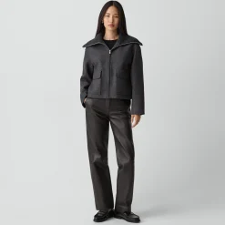 Wing Collar Jacket in Circle Wool
